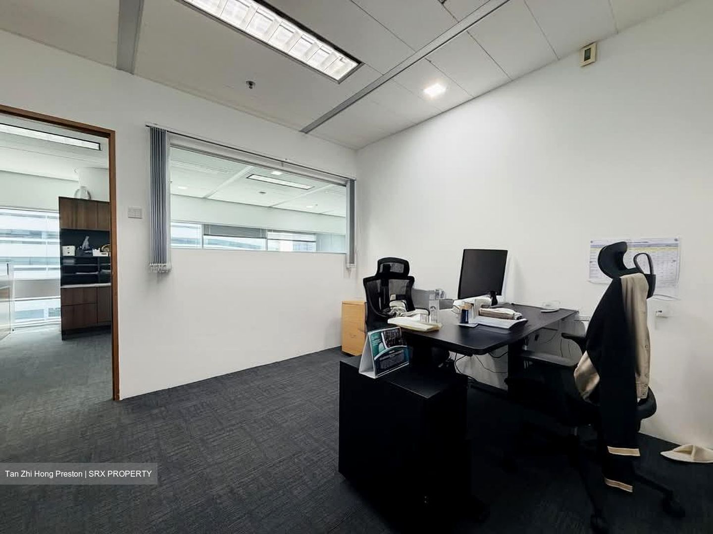 Gateway East (D7), Office #552440921